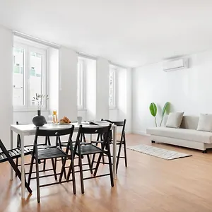 https://altido-modern-2-level-flats-near-ajuda-palace.hotels-lisbon-portugal.com